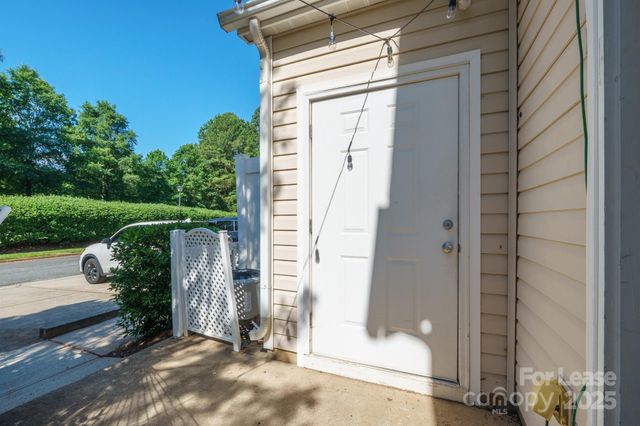 11339 Dundarrach Lane, Charlotte, NC 28277