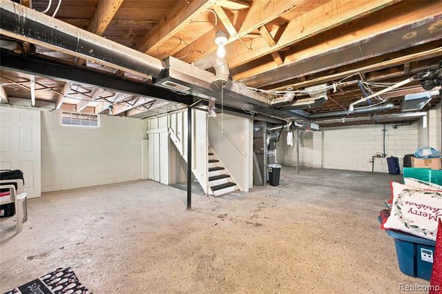 18974 Dale Street, Detroit, MI 48219