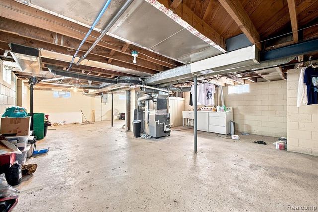 18974 Dale Street, Detroit, MI 48219