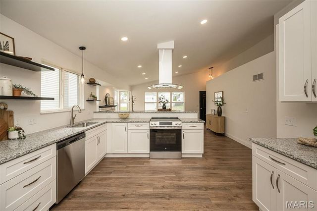 1494 Brittany Cove, Cottleville, MO 63304