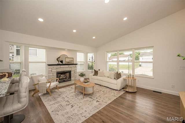 1494 Brittany Cove, Cottleville, MO 63304