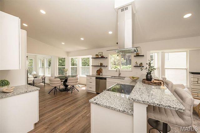 1494 Brittany Cove, Cottleville, MO 63304