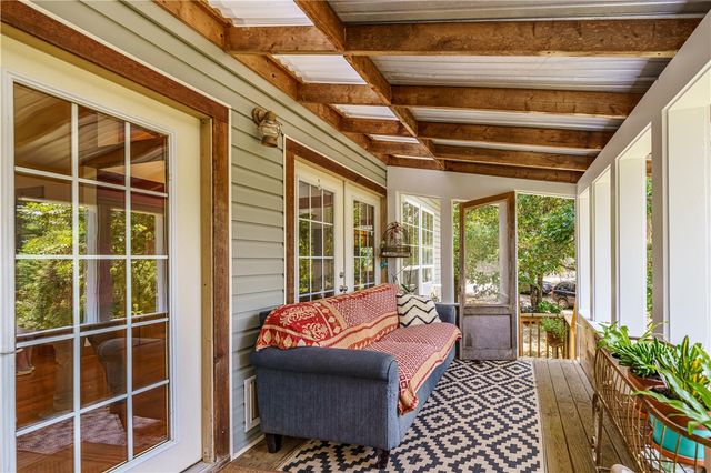 679 County Road 332, Eureka Springs, AR 72632