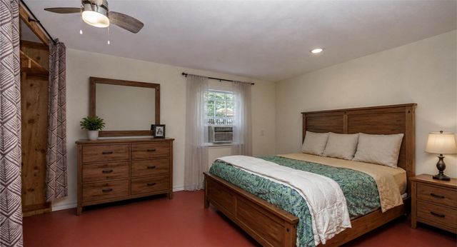 679 County Road 332, Eureka Springs, AR 72632
