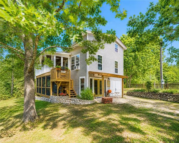679 County Road 332, Eureka Springs, AR 72632