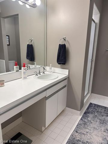 6463 Maple Hills Lane, Bloomfield Hills, MI 48301