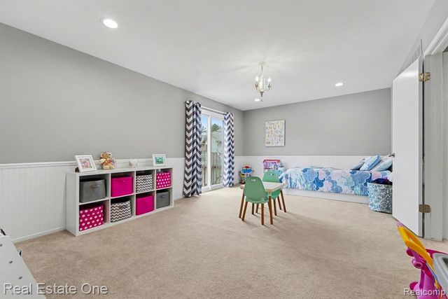 6463 Maple Hills Lane, Bloomfield Hills, MI 48301