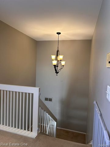 6463 Maple Hills Lane, Bloomfield Hills, MI 48301