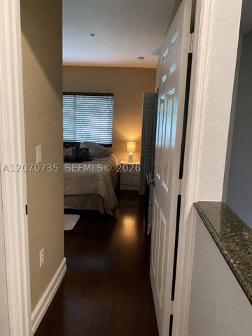 7991 NW 8th St 110, Miami, FL 33126