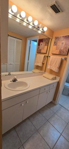 7400 Miami Lakes Dr D305, Miami Lakes, FL 33014