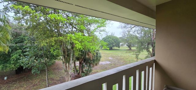 7400 Miami Lakes Dr D305, Miami Lakes, FL 33014