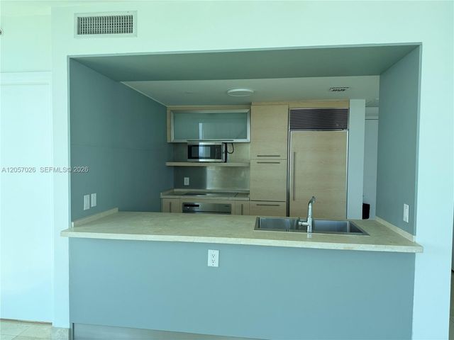 6000 Indian Creek Dr 17A, Miami Beach, FL 33140