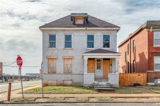 2300 Saint Louis Avenue, St Louis, MO 63106