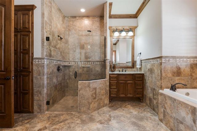 16772 Little Leaf Lane, Edmond, OK 73012