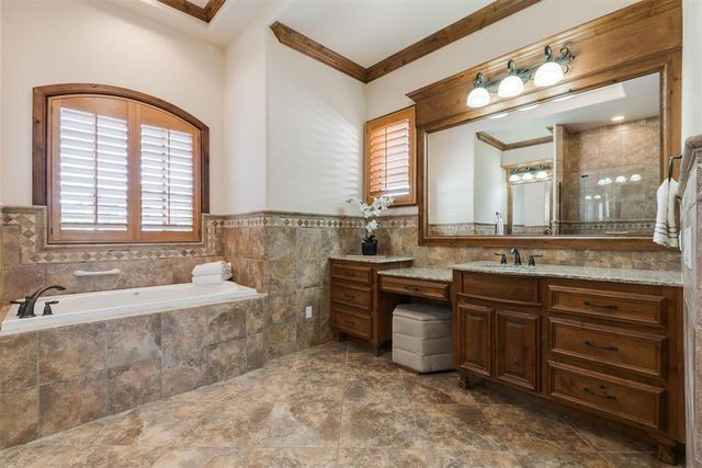 16772 Little Leaf Lane, Edmond, OK 73012