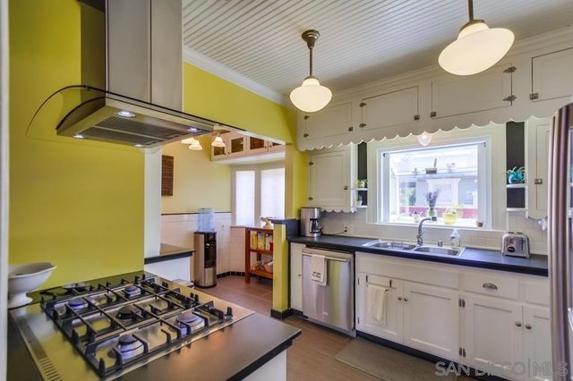 3001 Kalmia, San Diego, CA 92104