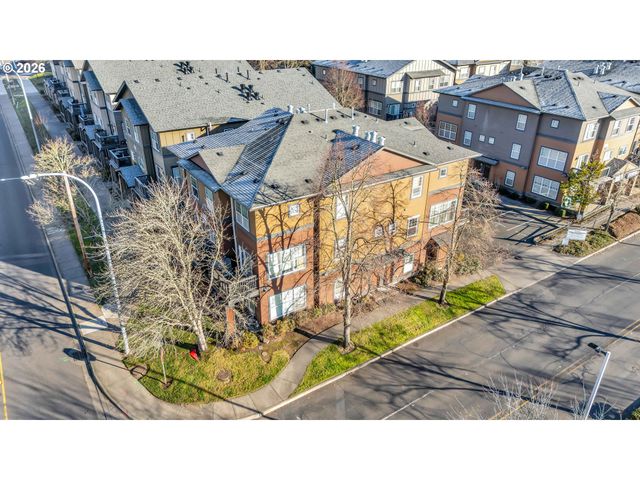 1000 Sw 170TH Ave 201, Beaverton, OR 97003