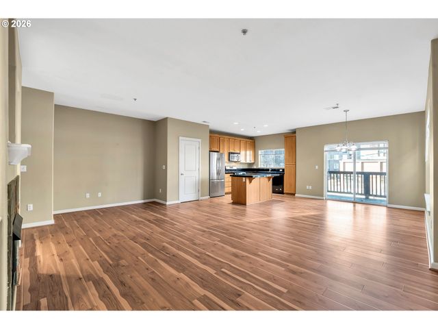 1000 Sw 170TH Ave 201, Beaverton, OR 97003