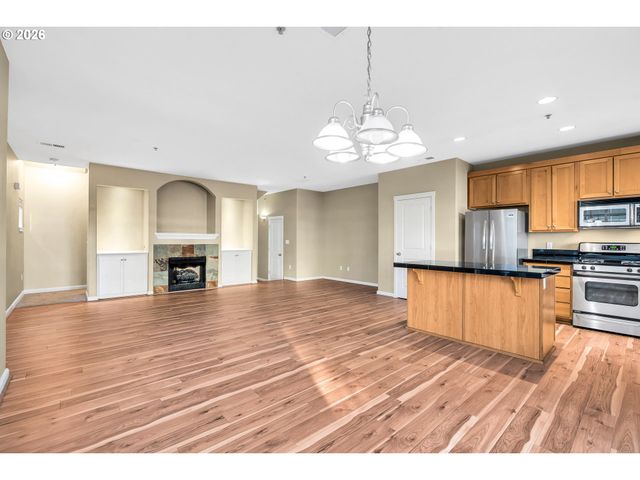 1000 Sw 170TH Ave 201, Beaverton, OR 97003