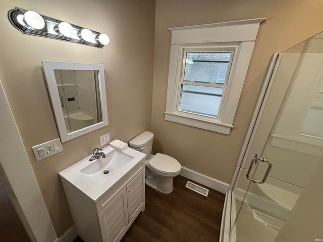 1159 E Saint Clair Street, Vincennes, IN 47591