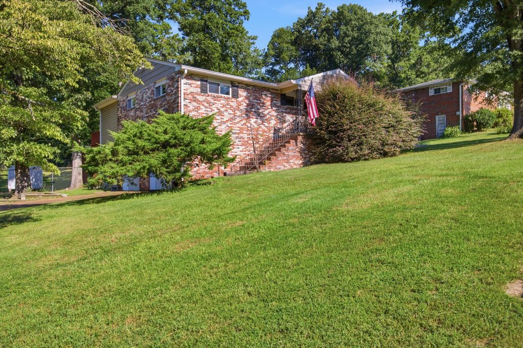 185 Diane Lane, Fort Oglethorpe, GA 30742