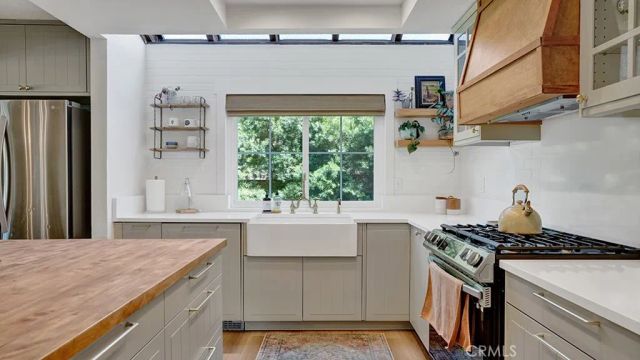 27195 Monforte, Mission Viejo, CA 92692