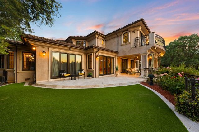15301 Robin Anne Lane, Monte Sereno, CA 95030