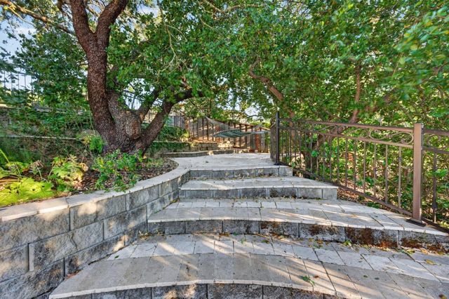 15301 Robin Anne Lane, Monte Sereno, CA 95030