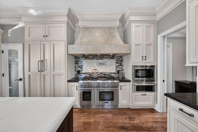 15301 Robin Anne Lane, Monte Sereno, CA 95030