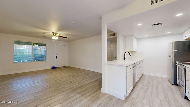 1118 N GRANITE REEF Road, Scottsdale, AZ 85257