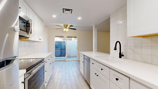 1118 N GRANITE REEF Road, Scottsdale, AZ 85257