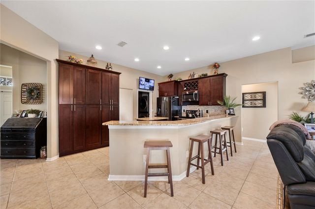 4403 AVONDALE GROVES STREET, Plant City, FL 33567