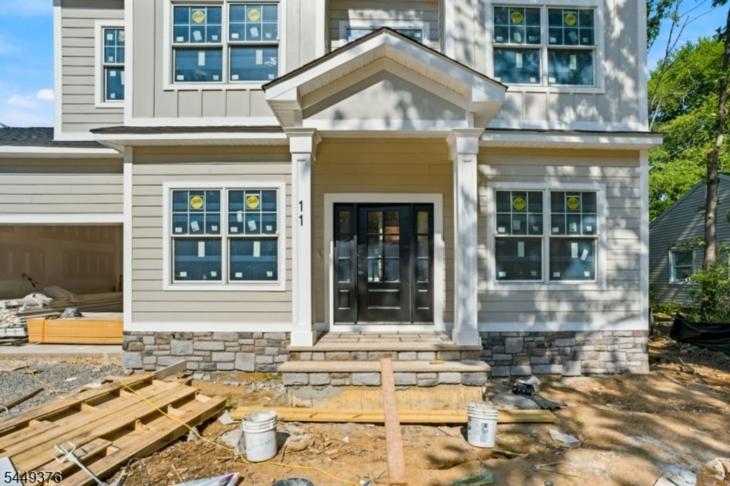 11 Maplewood Dr, Livingston Twp., NJ 07039 — photo 2