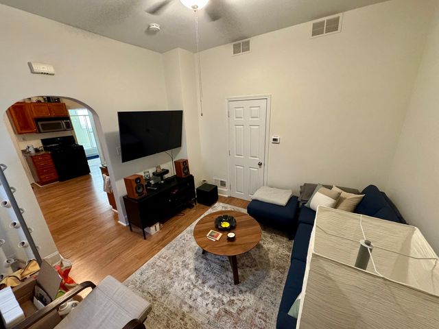 910 N Paulina Street 1R, Chicago, IL 60622