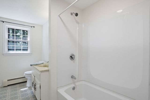 37 Woodbury Rd, Southborough, MA 01772