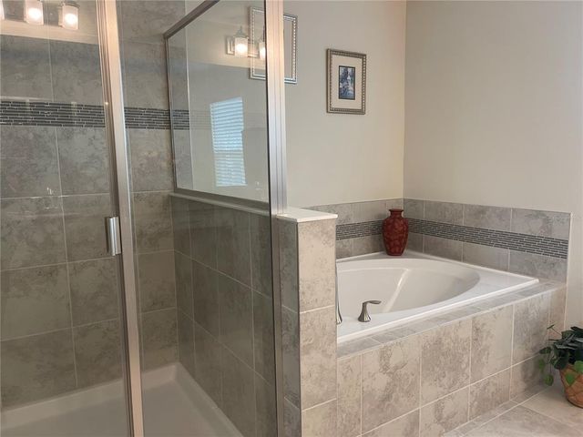 1140 TRAPPERS TRAIL LOOP, Davenport, FL 33896