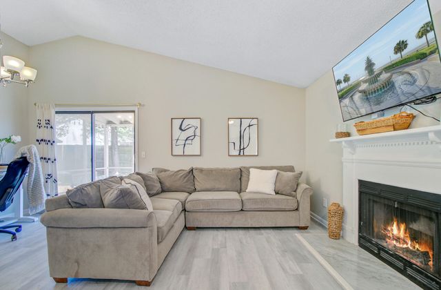 1224 Decoy Court, Mount Pleasant, SC 29464