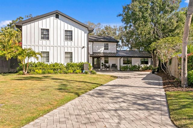 4911 W BAY WAY PLACE, Tampa, FL 33629