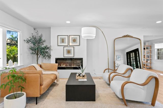 4911 W BAY WAY PLACE, Tampa, FL 33629