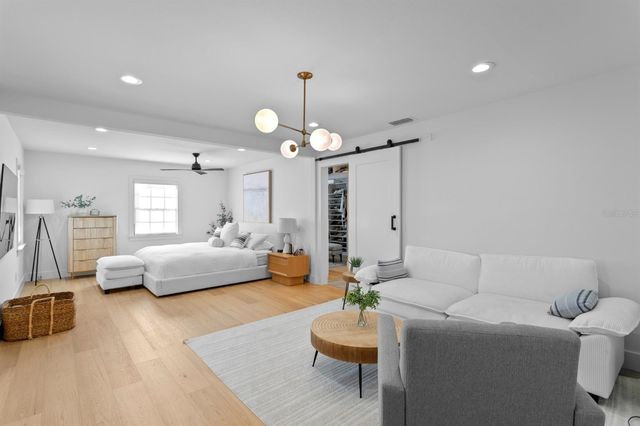 4911 W BAY WAY PLACE, Tampa, FL 33629