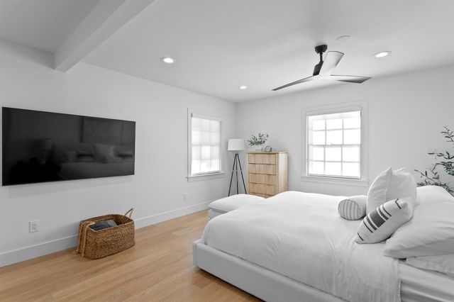 4911 W BAY WAY PLACE, Tampa, FL 33629