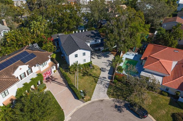 4911 W BAY WAY PLACE, Tampa, FL 33629