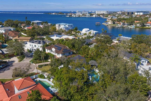 4911 W BAY WAY PLACE, Tampa, FL 33629