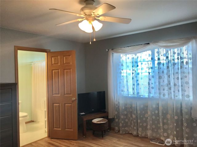 310 E Tanglewood Drive, Moses Lake, WA 98837