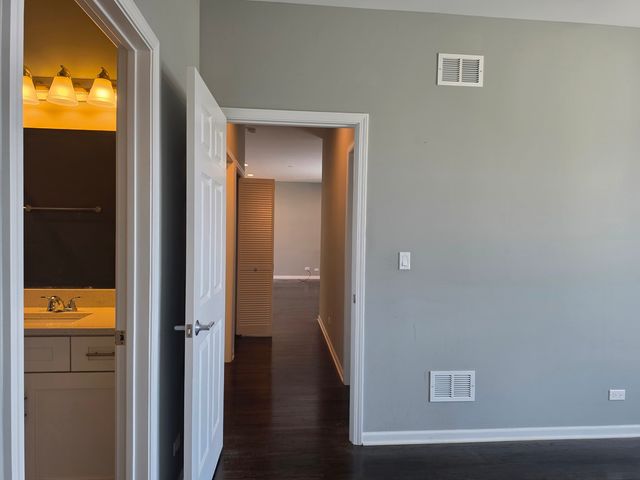2910 S Archer Avenue 2B, Chicago, IL 60608