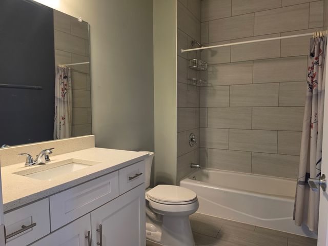 2910 S Archer Avenue 2B, Chicago, IL 60608