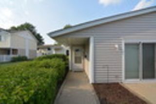 210 N Waterford Drive 210, Schaumburg, IL 60194