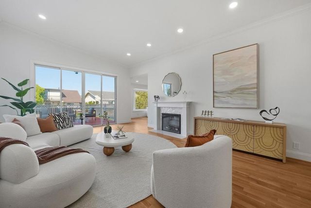 142 Shooting Star, Foster City, CA 94404