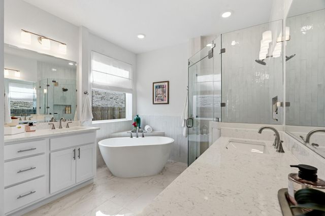 306 Bridge Water LOOP, Dripping Springs, TX 78620