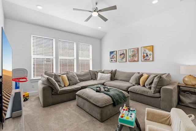 306 Bridge Water LOOP, Dripping Springs, TX 78620